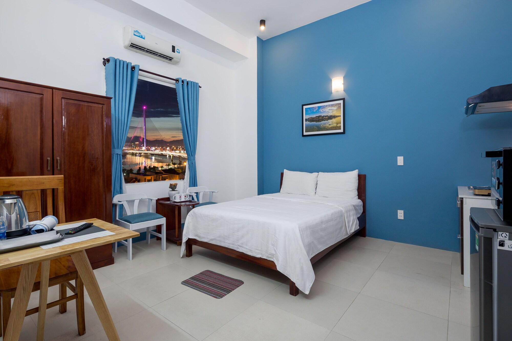 Cali Night Hotel Da Nang Exteriör bild